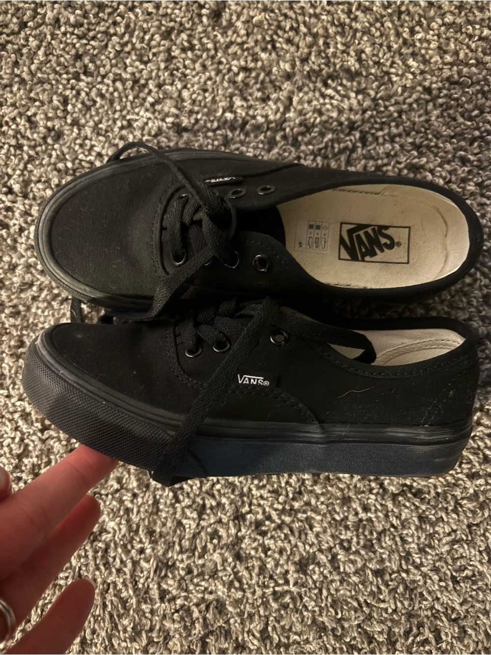 Vans Kids Black Low-Top Canvas Sneakers